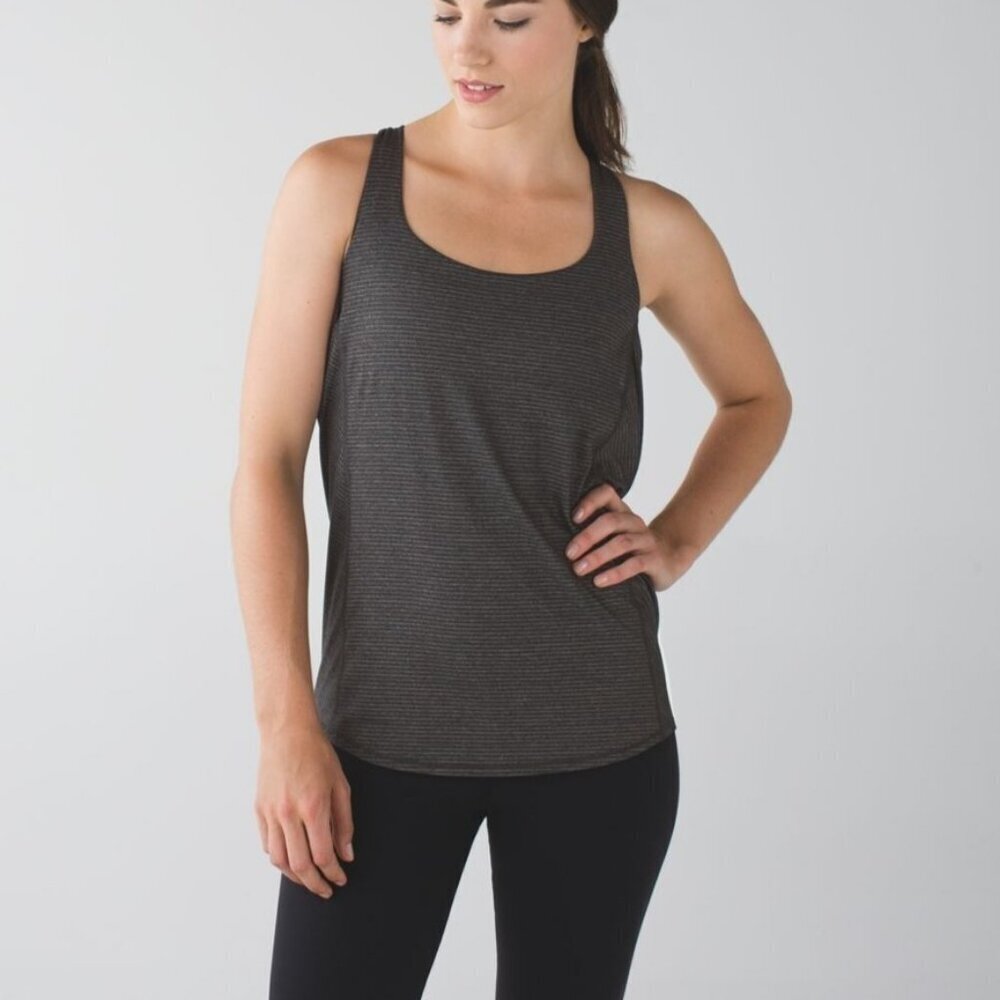 Lululemon Free to be Wild Strappy Tank Top Built-in Bra Semi-Open‎ Back Women 4